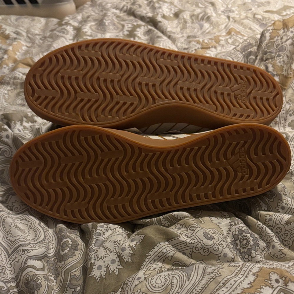 Adidas White and Orange Casual Shoes - Picture 9 of 10